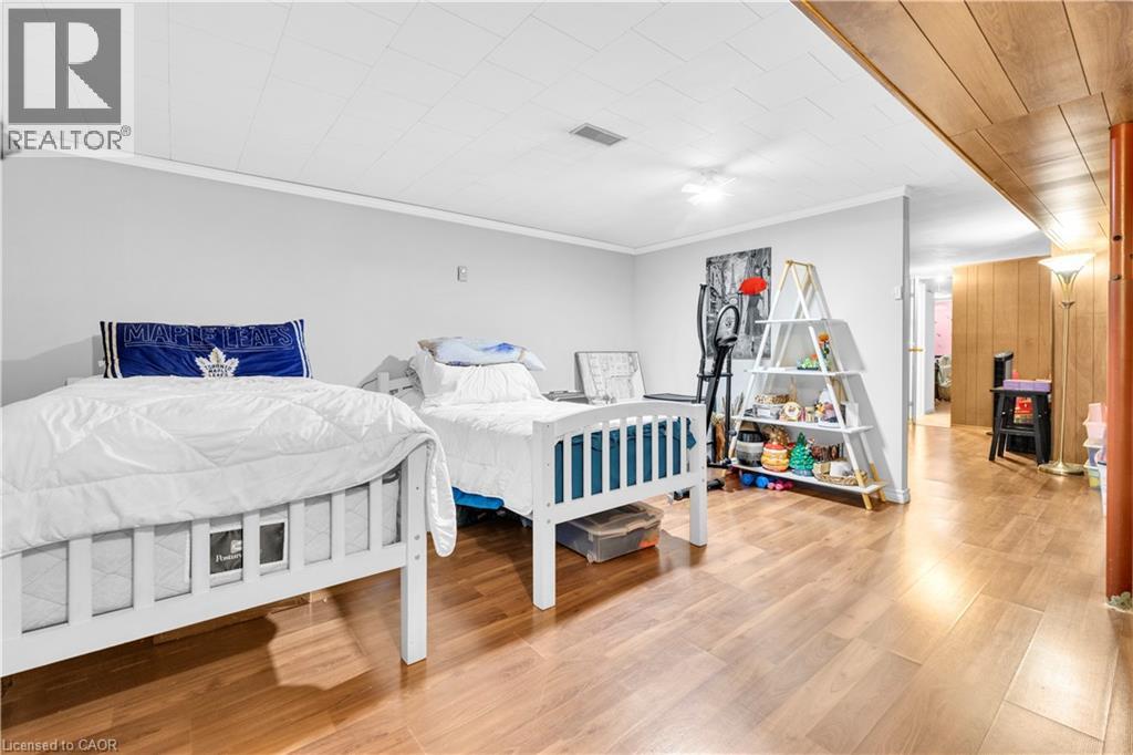 1045 REEDMERE Road - Image 27