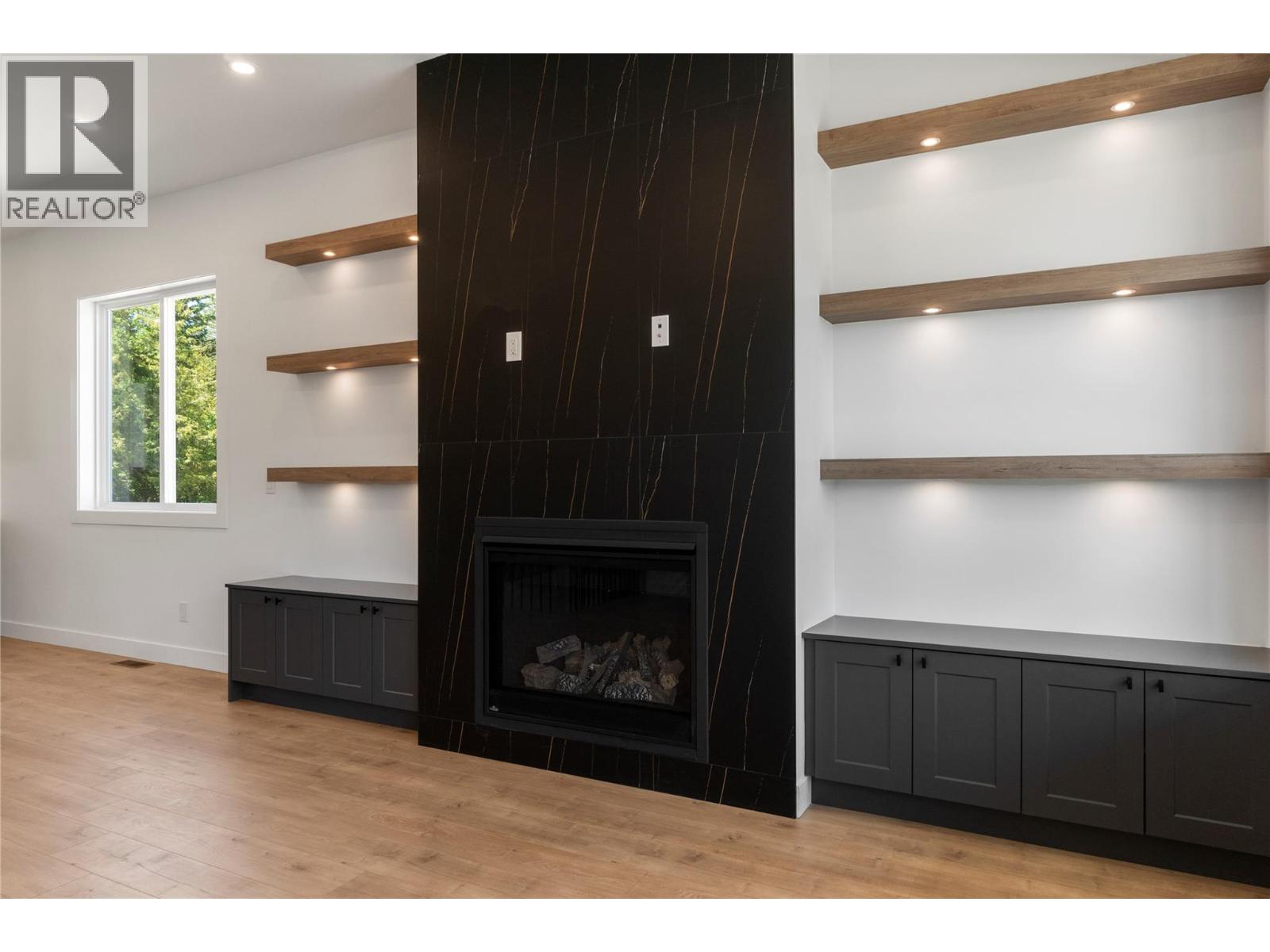 6821 42 Street NE - 15