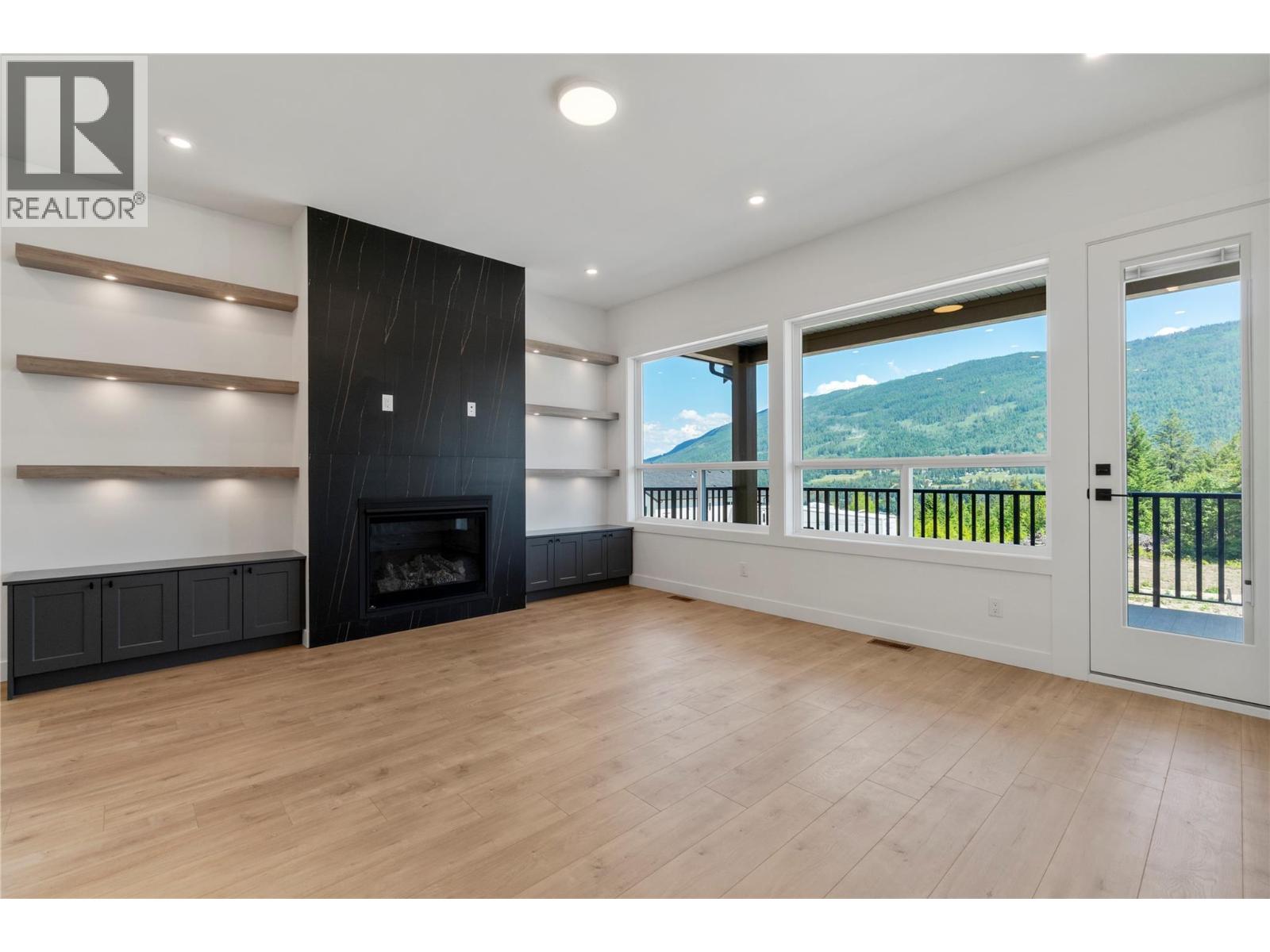 6821 42 Street NE - 13