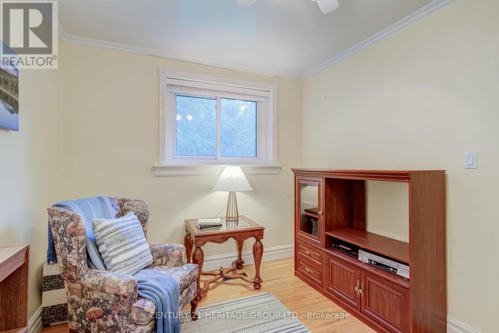129 BOLTON AVENUE - 21