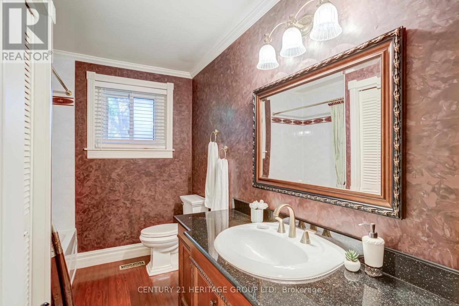 129 BOLTON AVENUE - 22