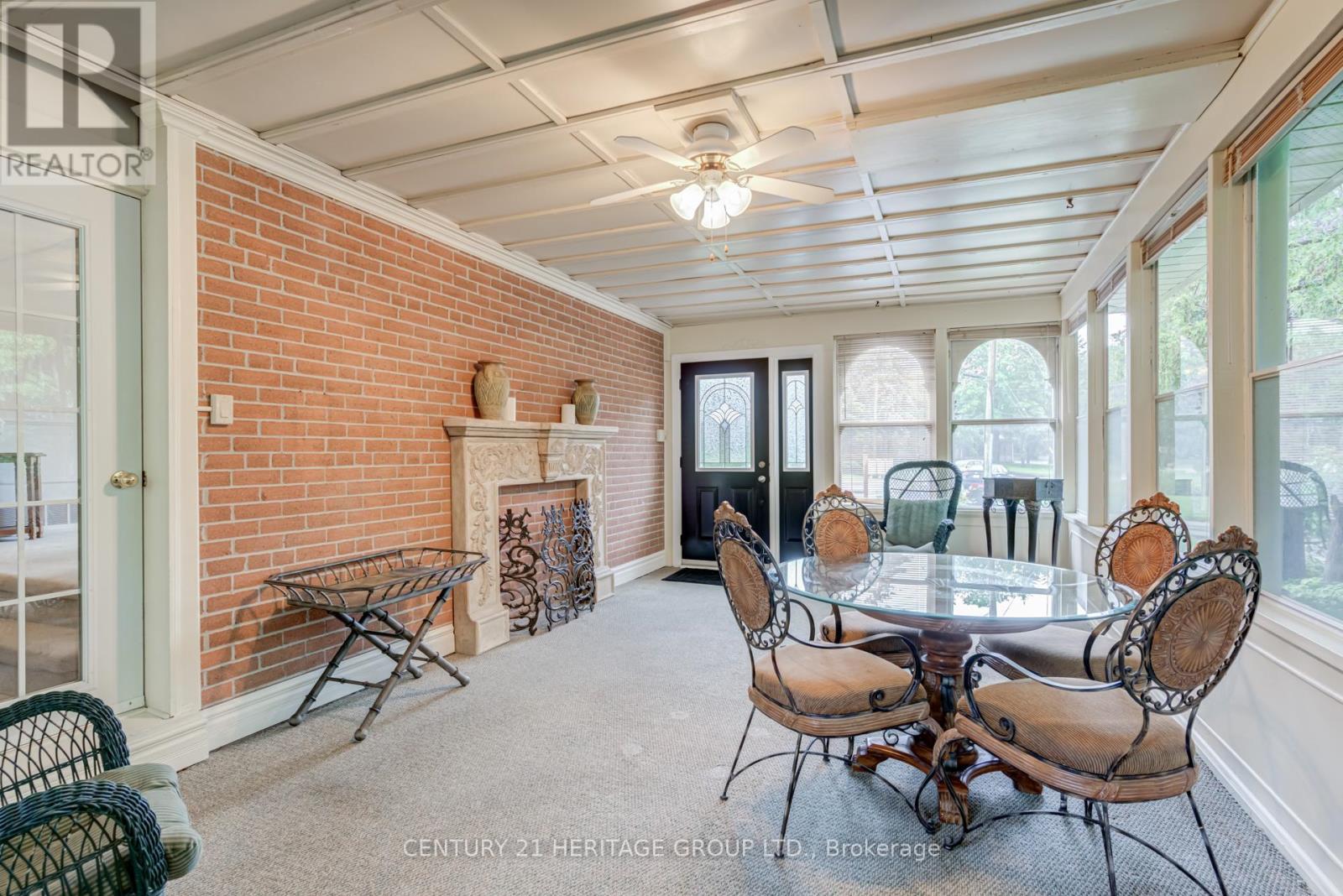 3 Season Sunroom