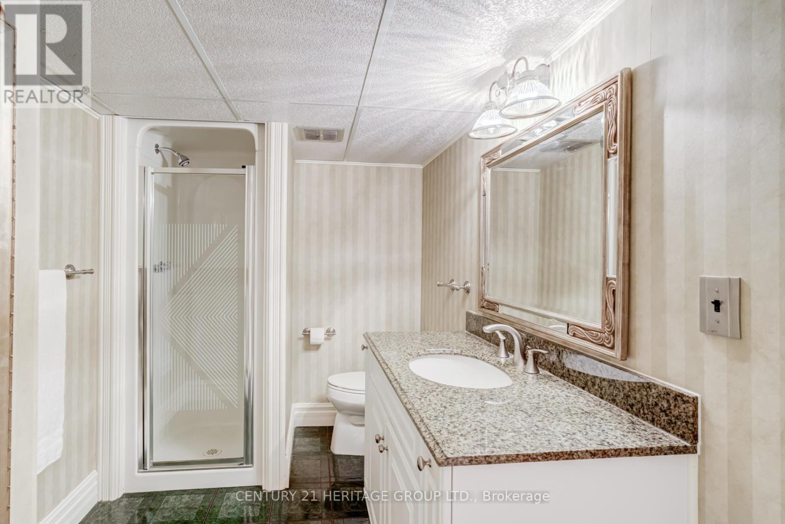 129 BOLTON AVENUE - 35