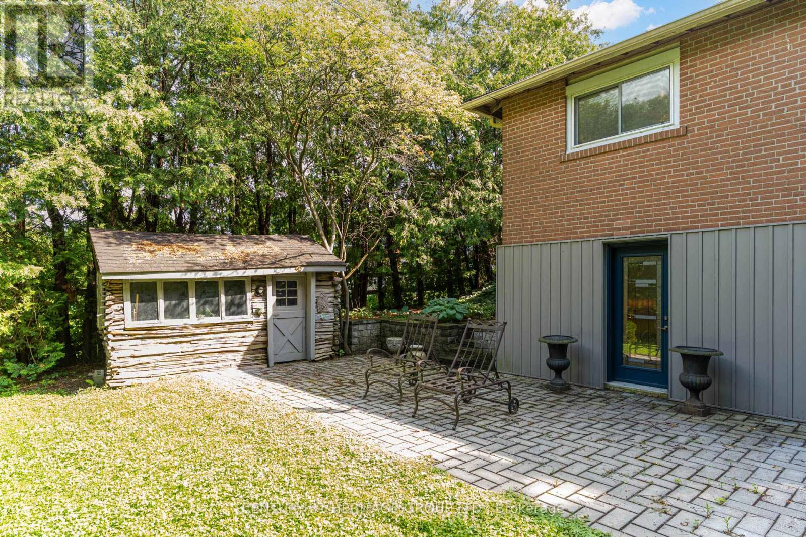 129 BOLTON AVENUE - 42