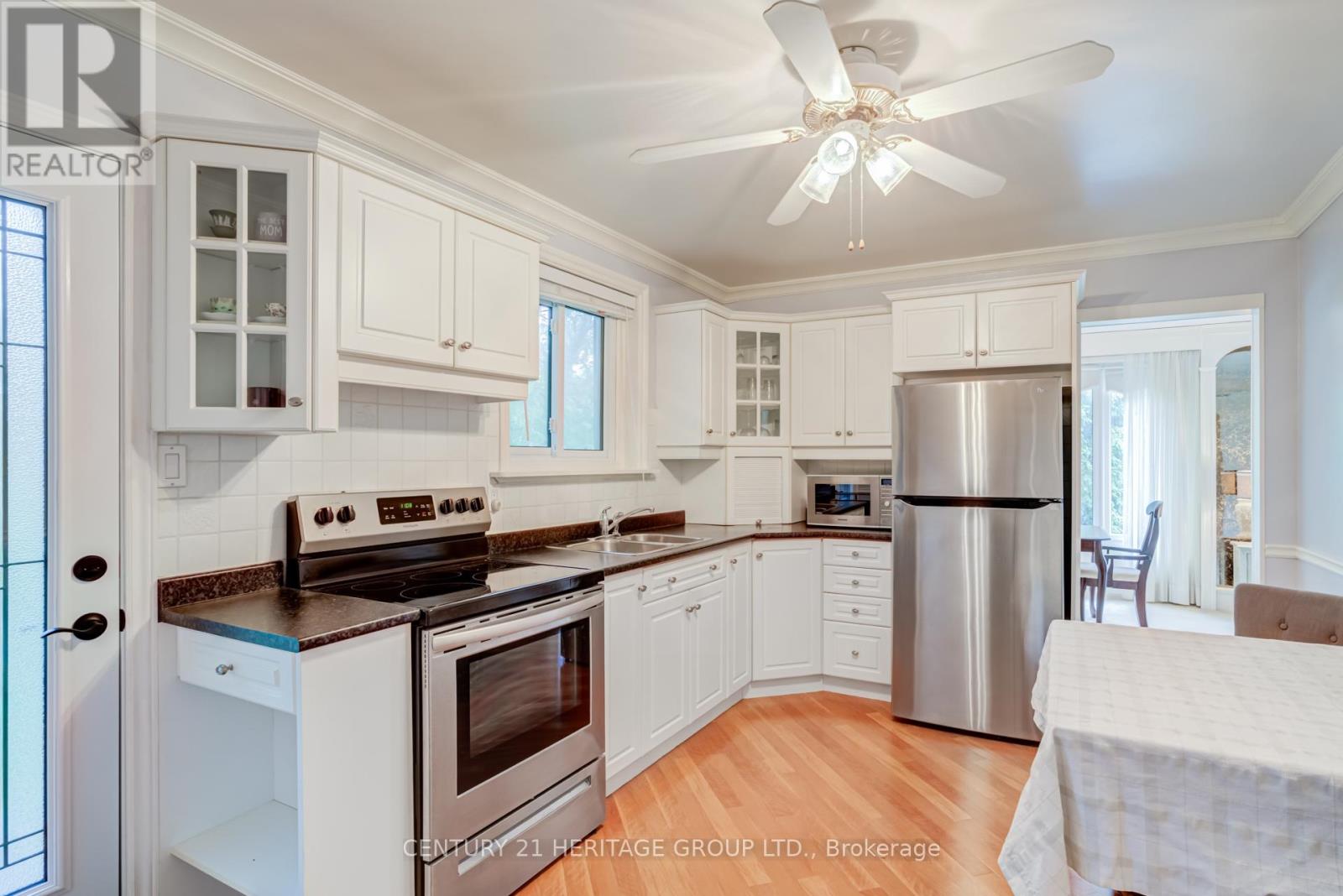 129 BOLTON AVENUE - 8
