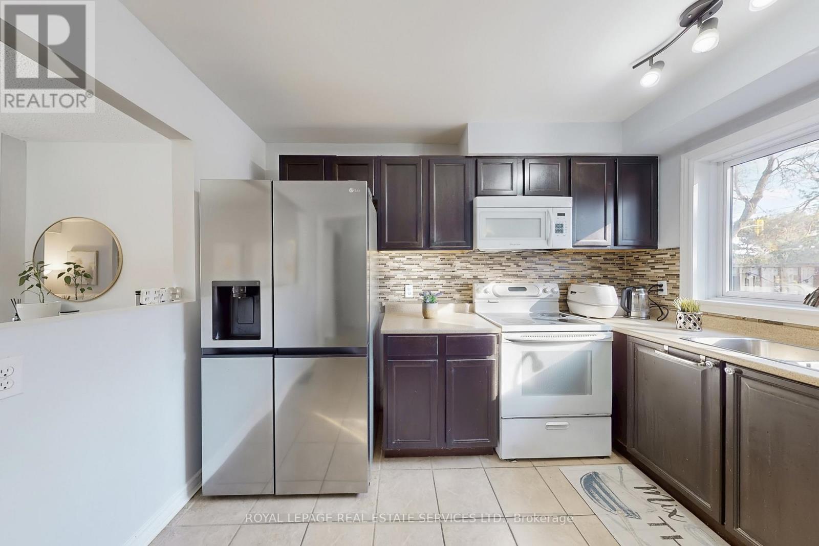#25 3001 CENTENNIAL DRIVE - 16