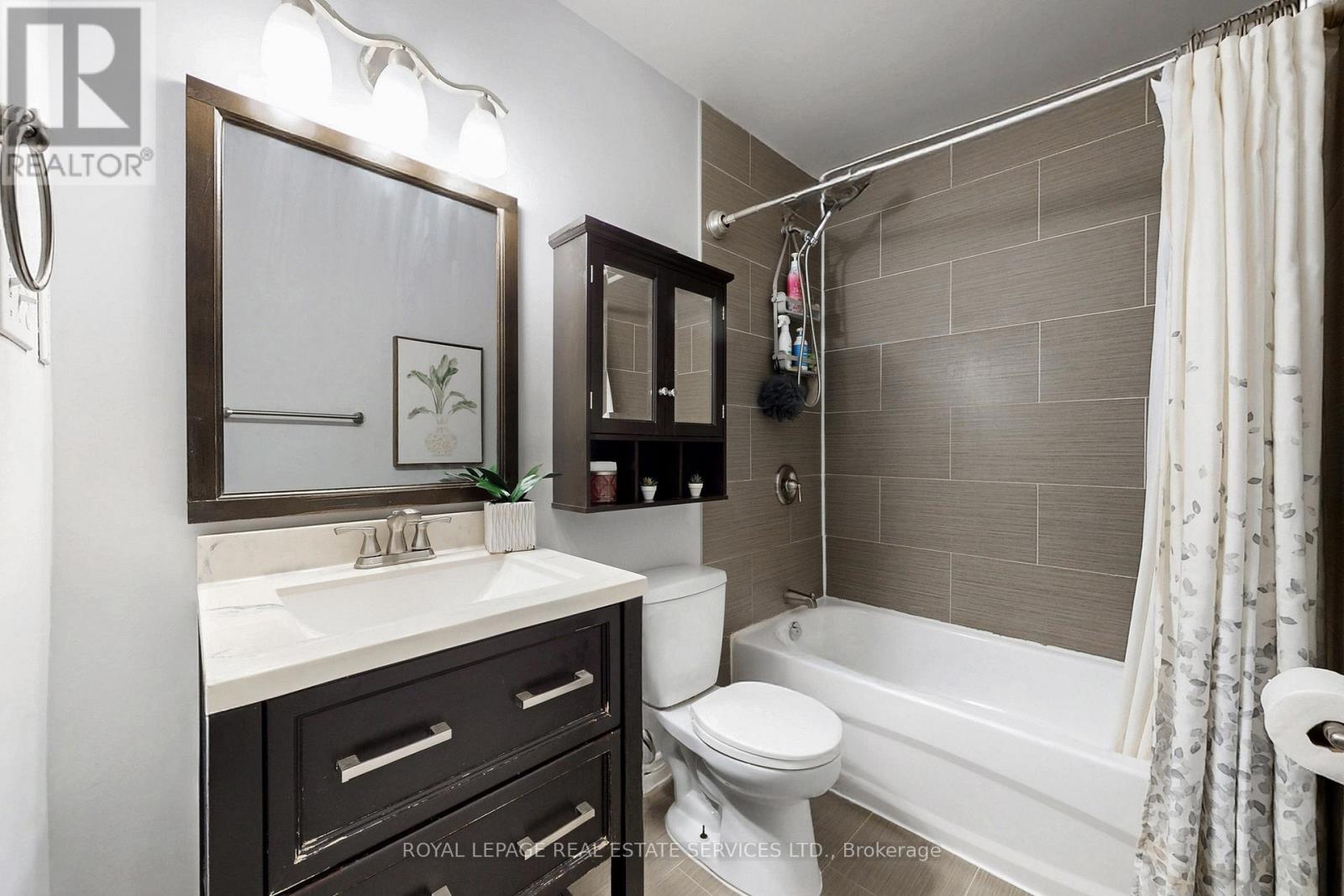 #25 3001 CENTENNIAL DRIVE - 35