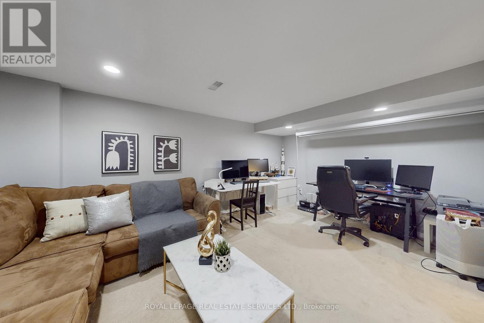 #25 3001 CENTENNIAL DRIVE - 38