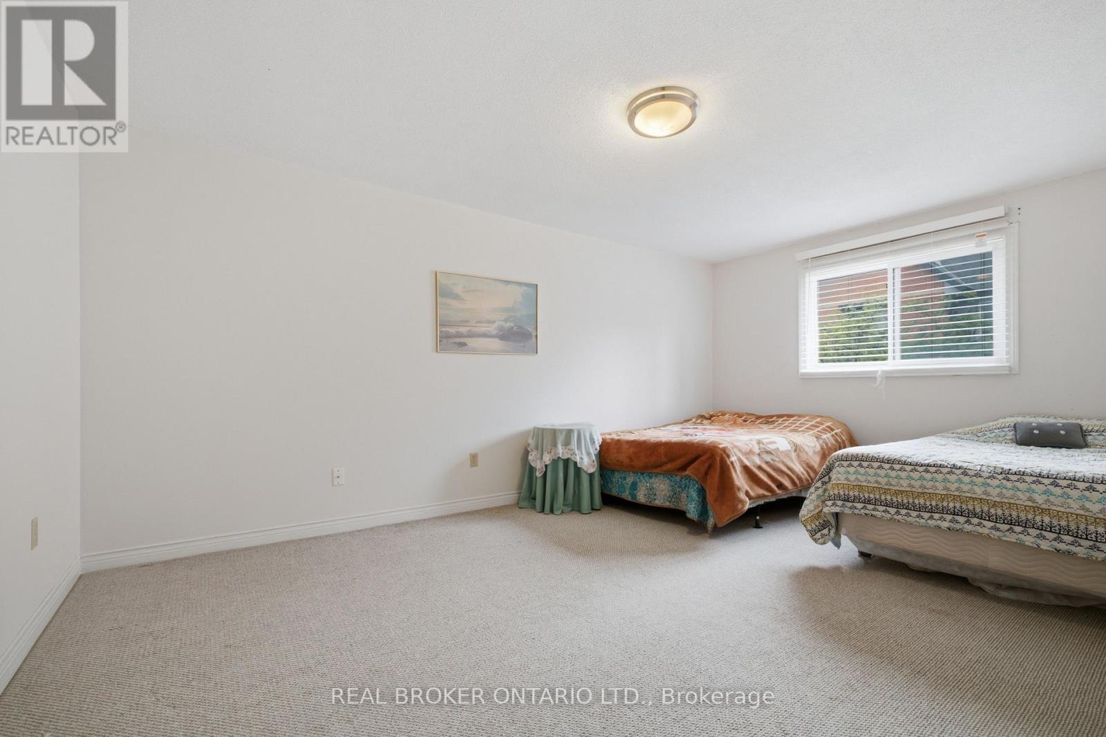 1356 MAPLERIDGE CRESCENT - Image 21