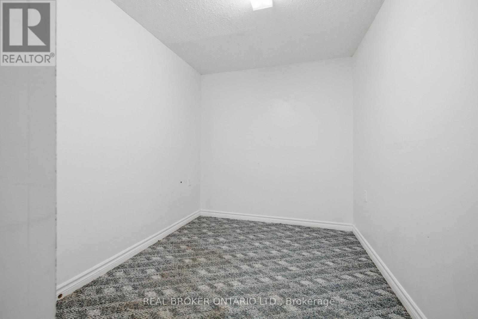 1356 MAPLERIDGE CRESCENT - Image 32