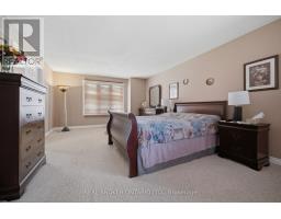 Kitchen - 1356 Mapleridge Crescent, Oakville, ON L6M2G6 Photo 18