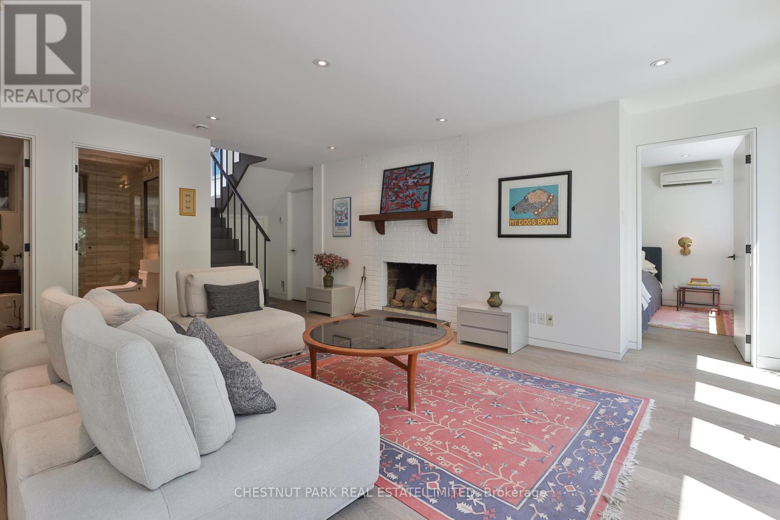 835 ROYAL YORK ROAD - Image 25