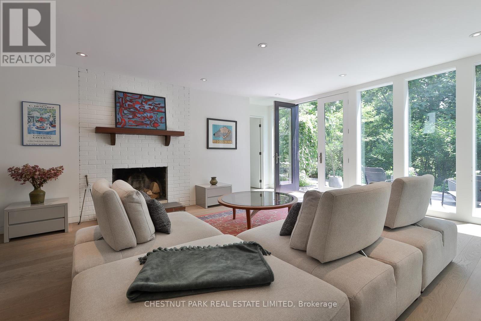 835 ROYAL YORK ROAD - Image 26