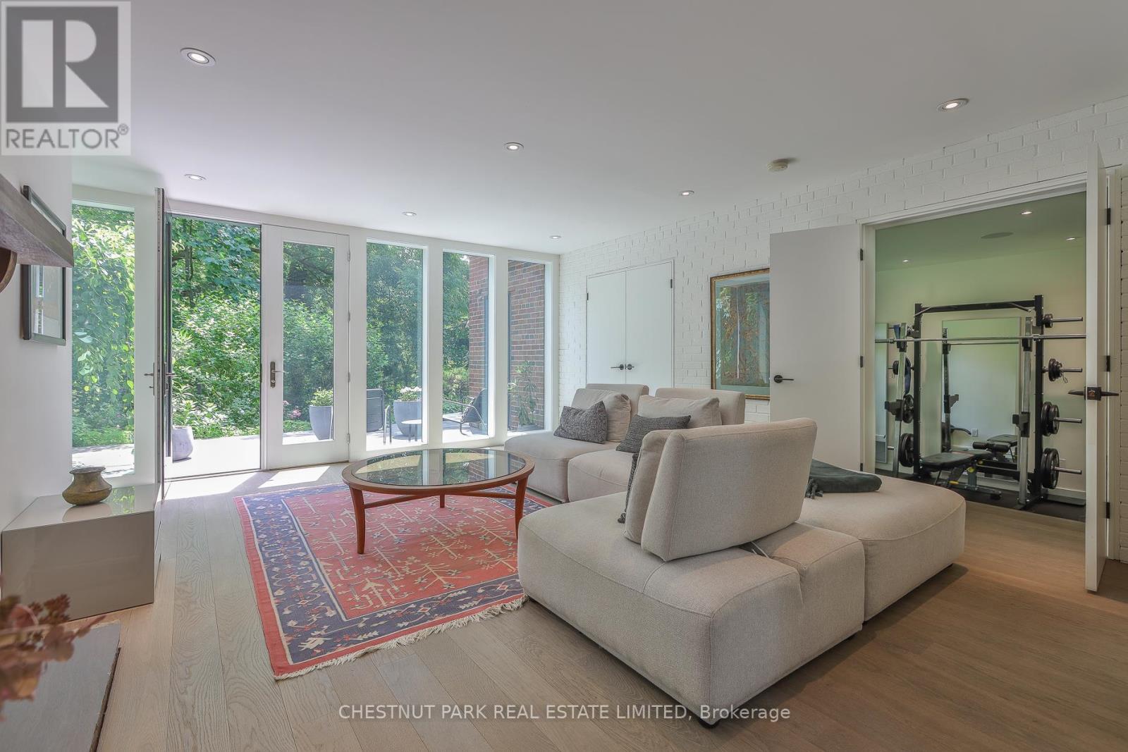 835 ROYAL YORK ROAD - Image 27