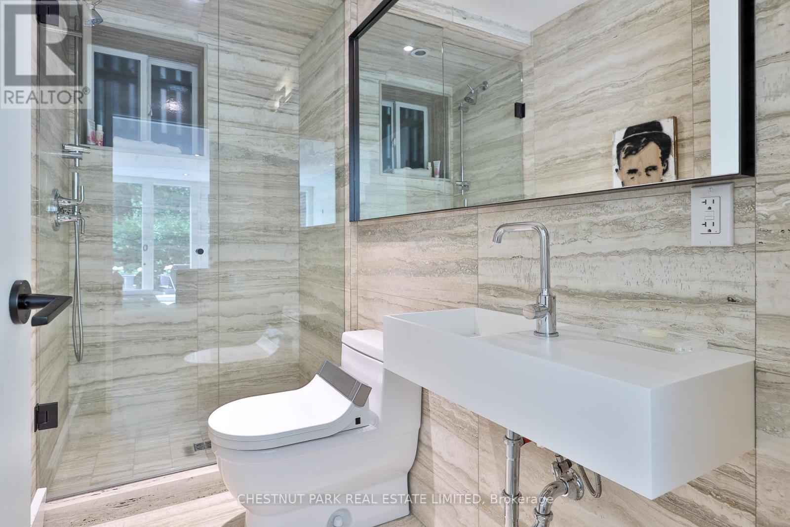 835 ROYAL YORK ROAD - Image 35