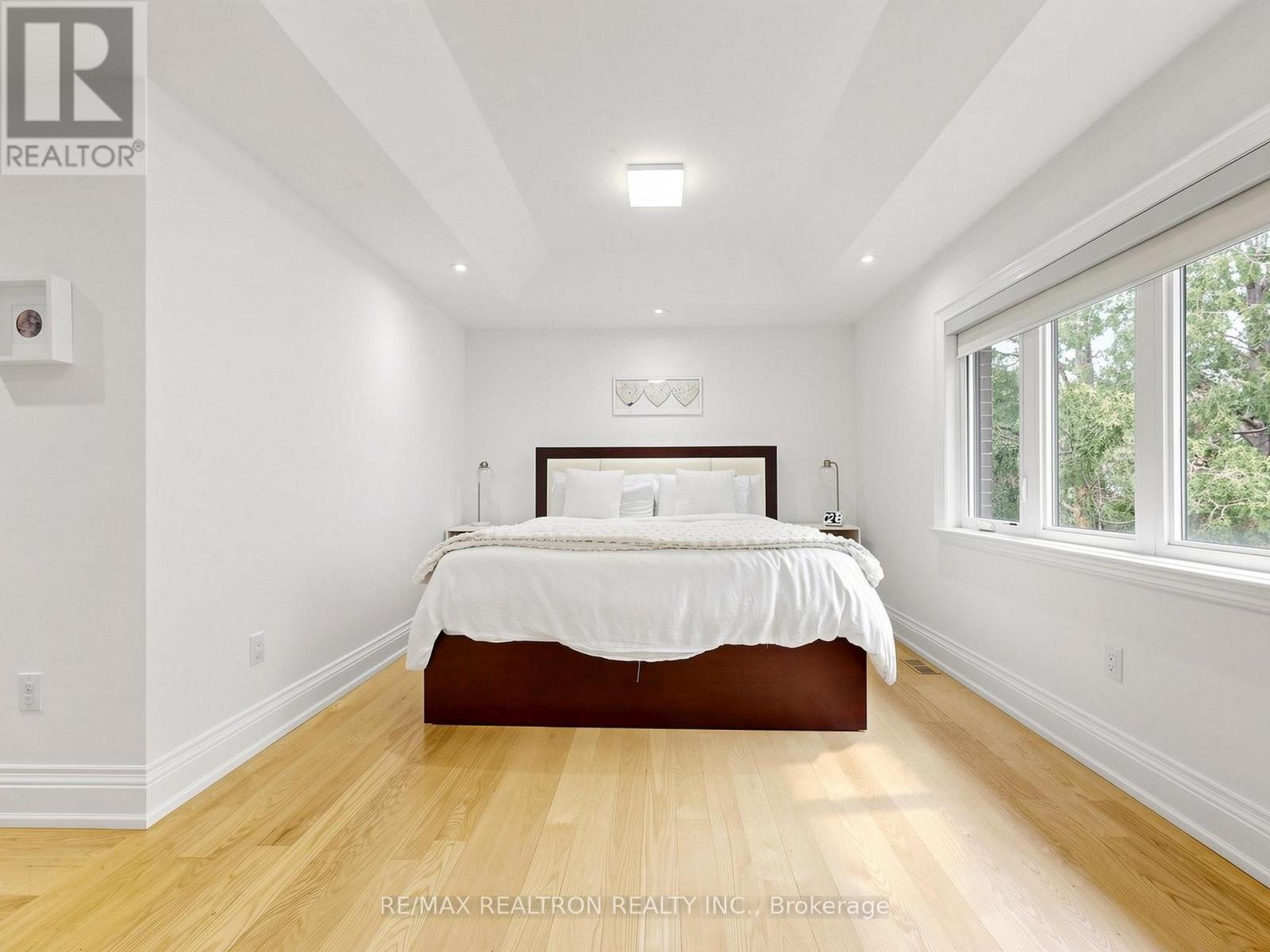 402 GLEN PARK AVENUE - 23