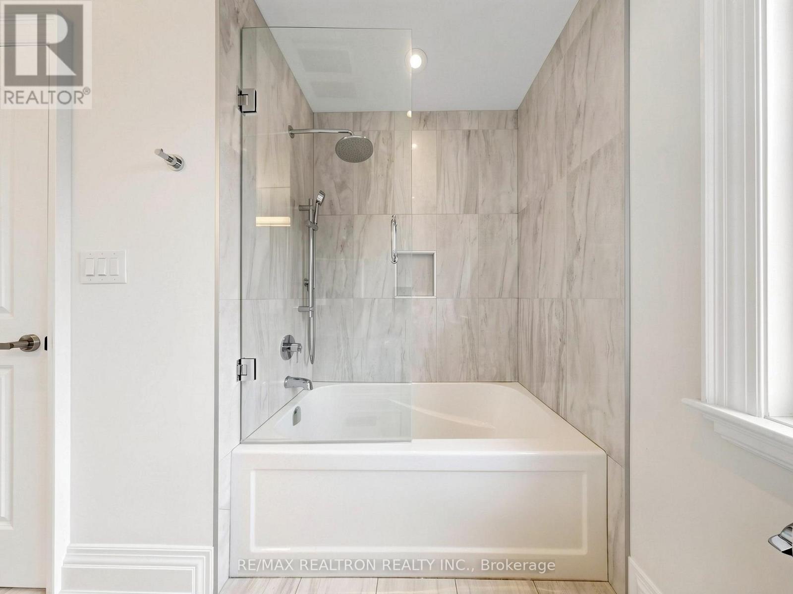 402 GLEN PARK AVENUE - 34