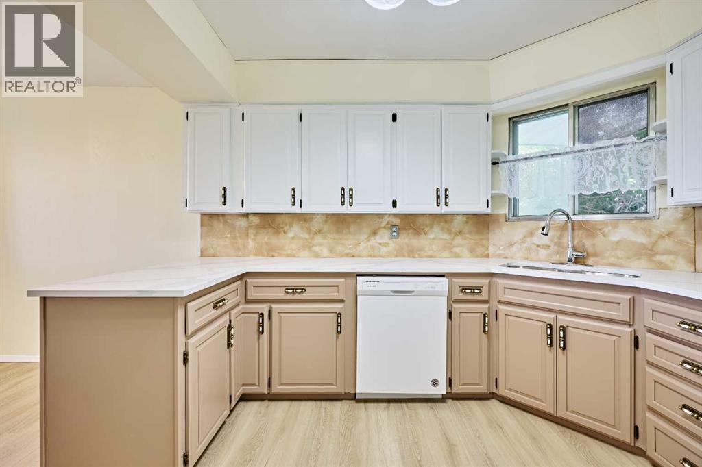 28 CORNELL Place NW - 11