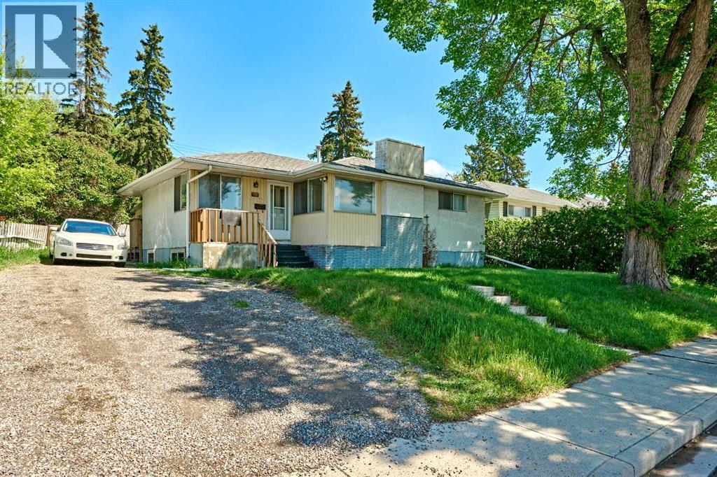 28 CORNELL Place NW - 1