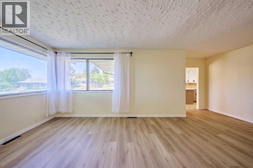 28 CORNELL Place NW - 14