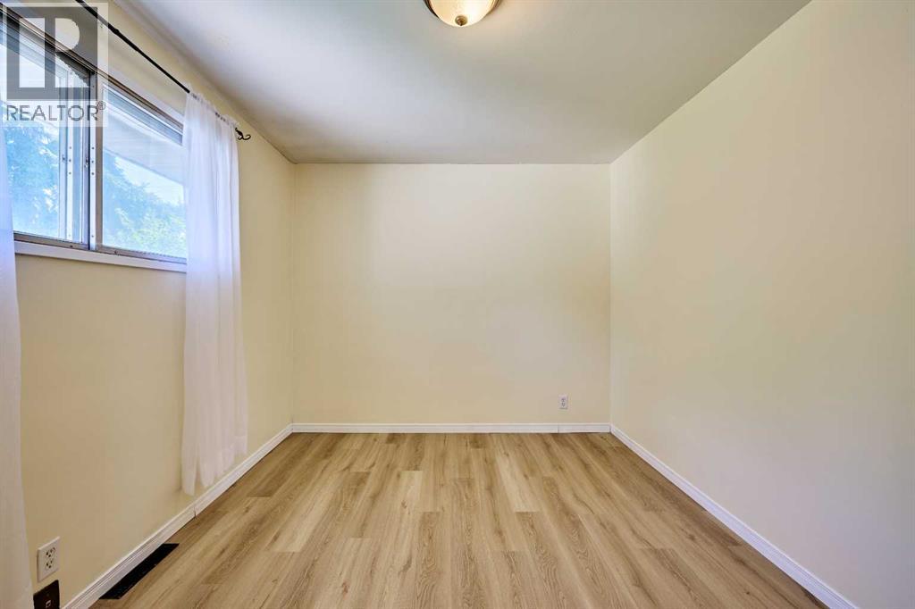 28 CORNELL Place NW - 20