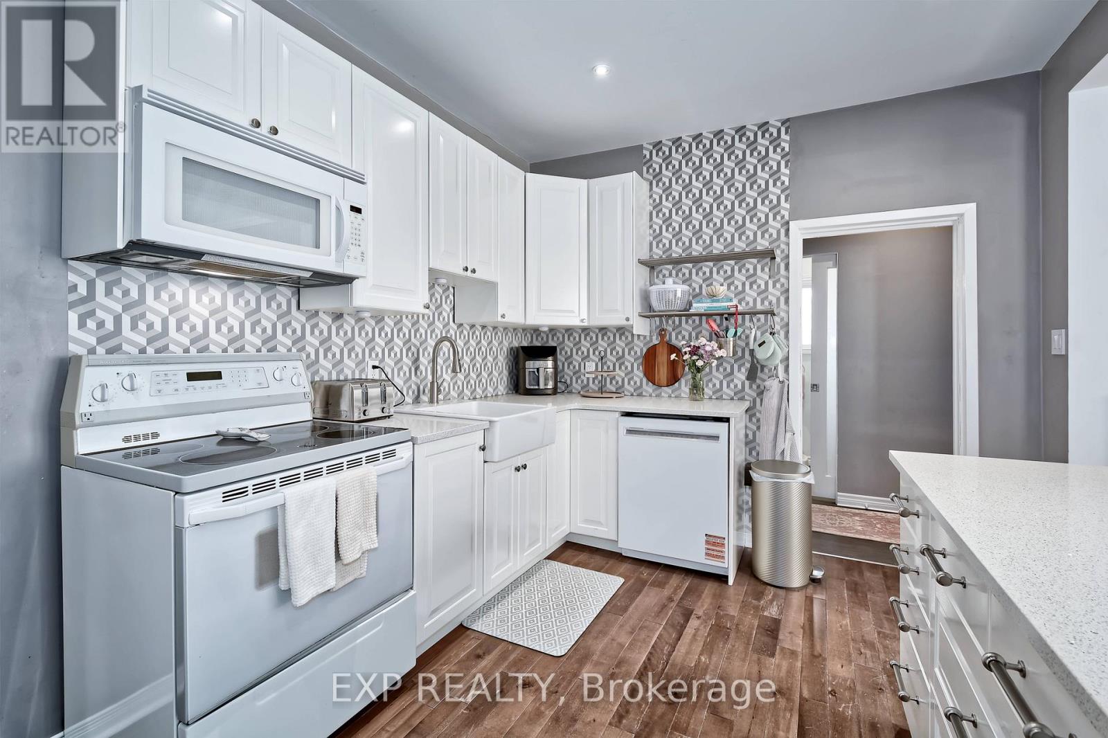 49 EUCLID AVENUE - 16