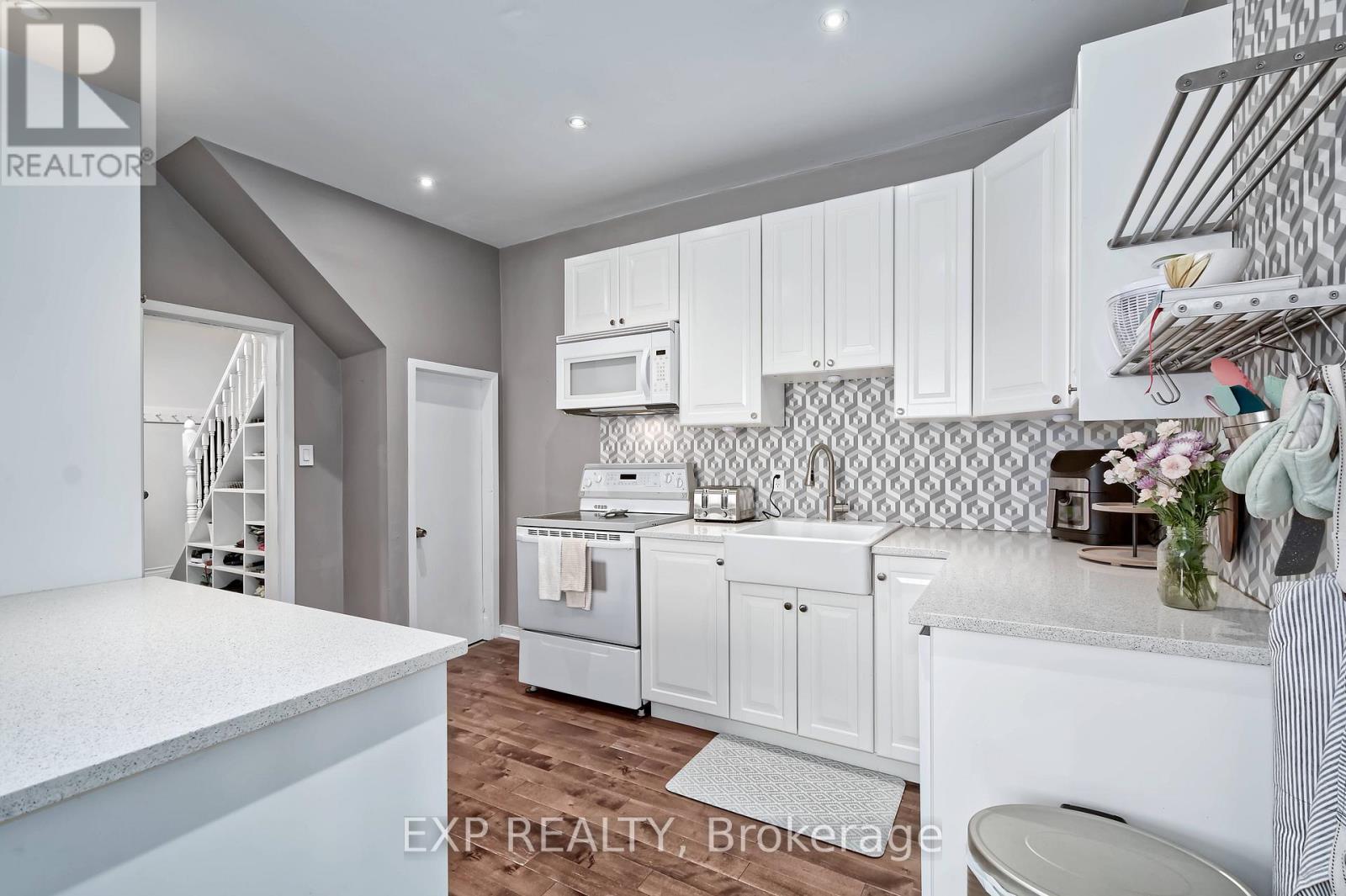 49 EUCLID AVENUE - 17