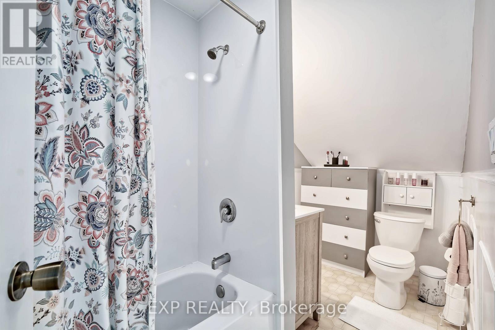 49 EUCLID AVENUE - 22