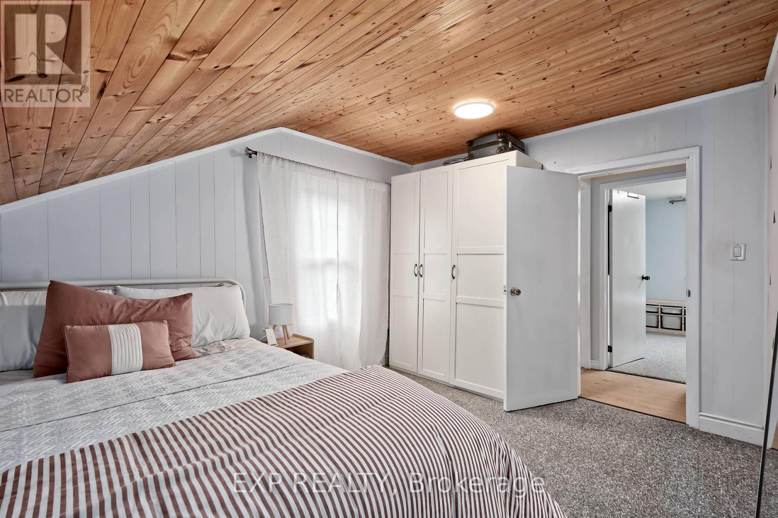 49 EUCLID AVENUE - 28
