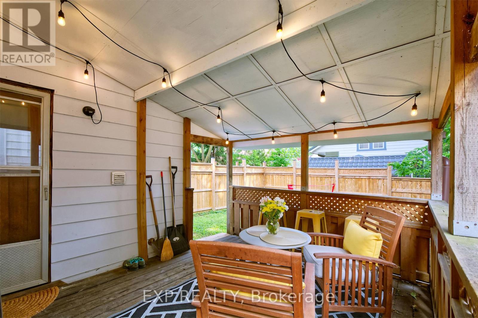 49 EUCLID AVENUE - 32