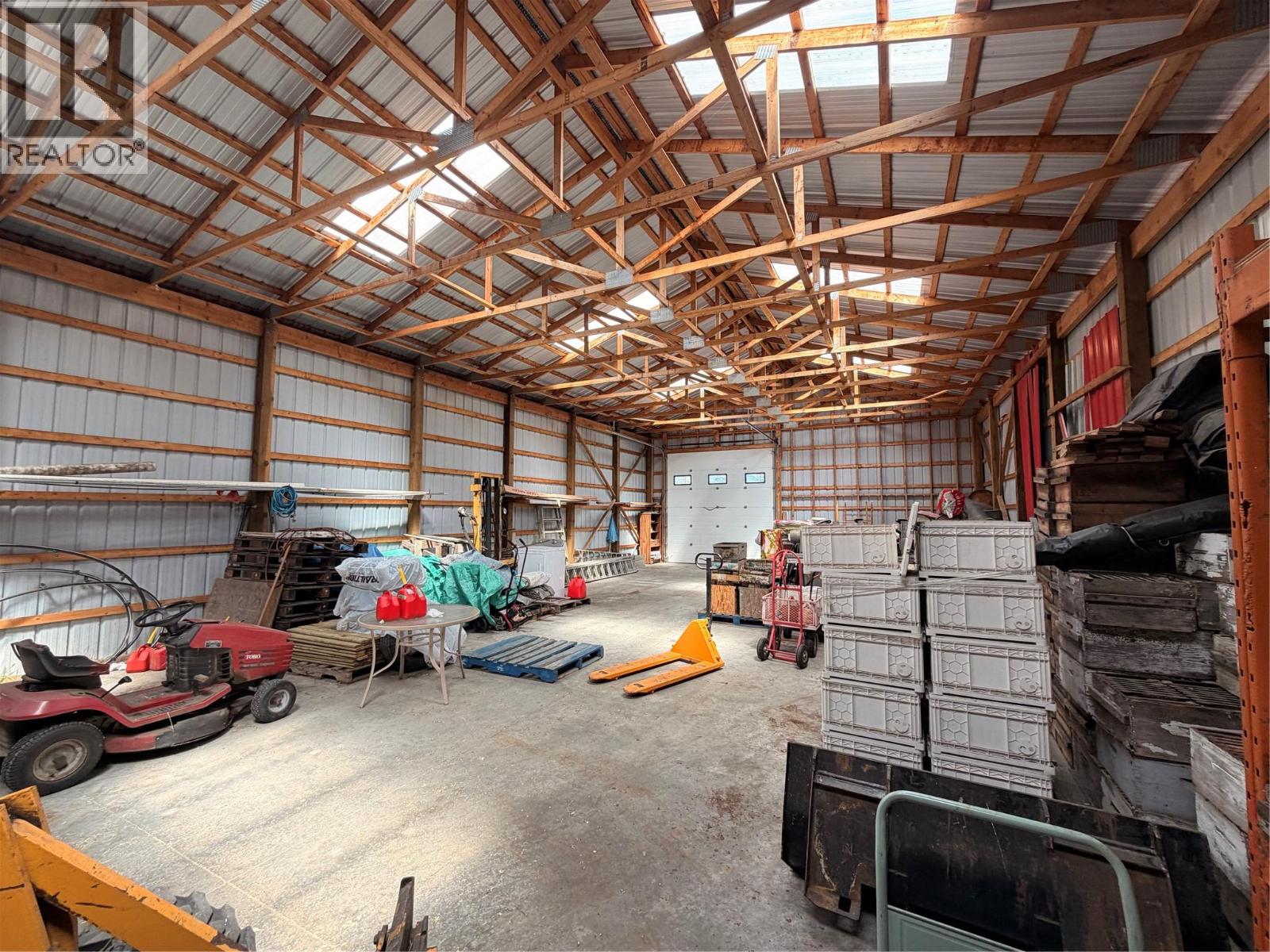 2860 Highway 97 North - 22