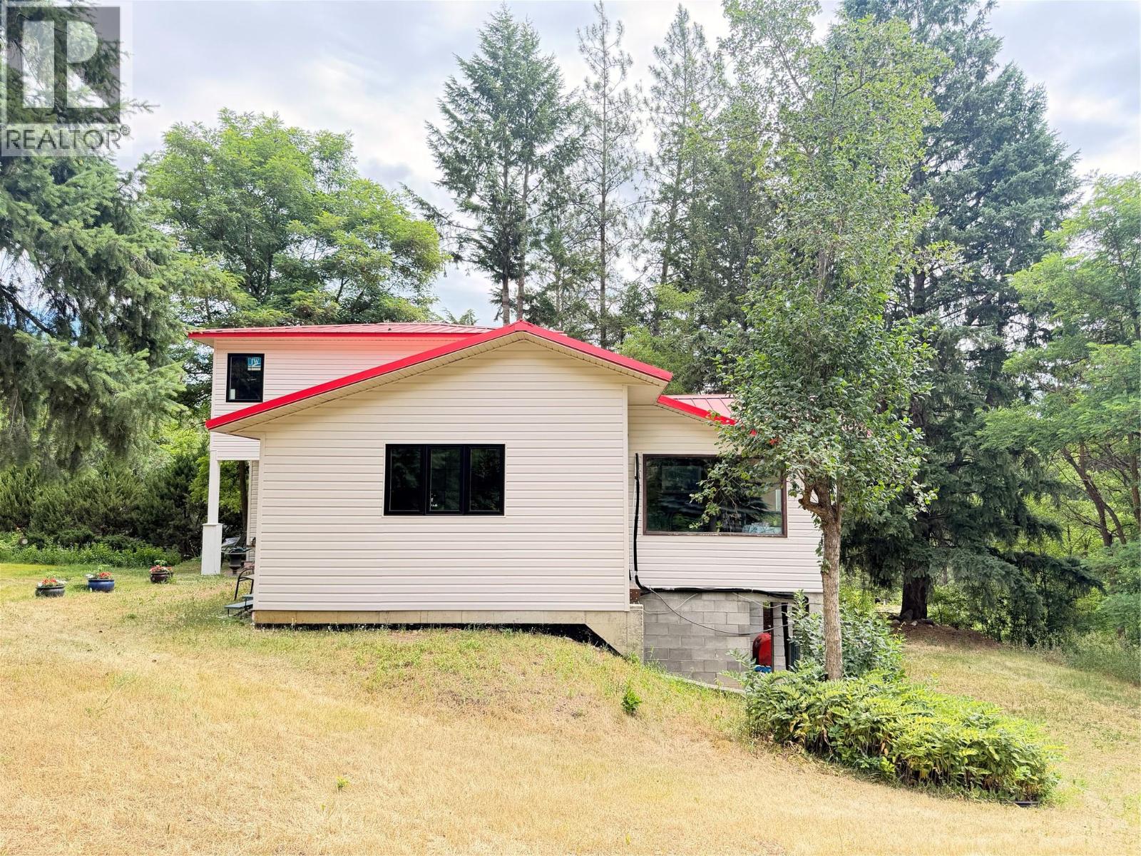 2860 Highway 97 North - 18