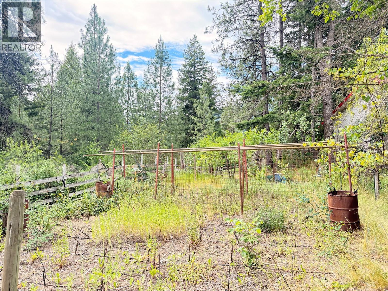 2860 Highway 97 North - 31
