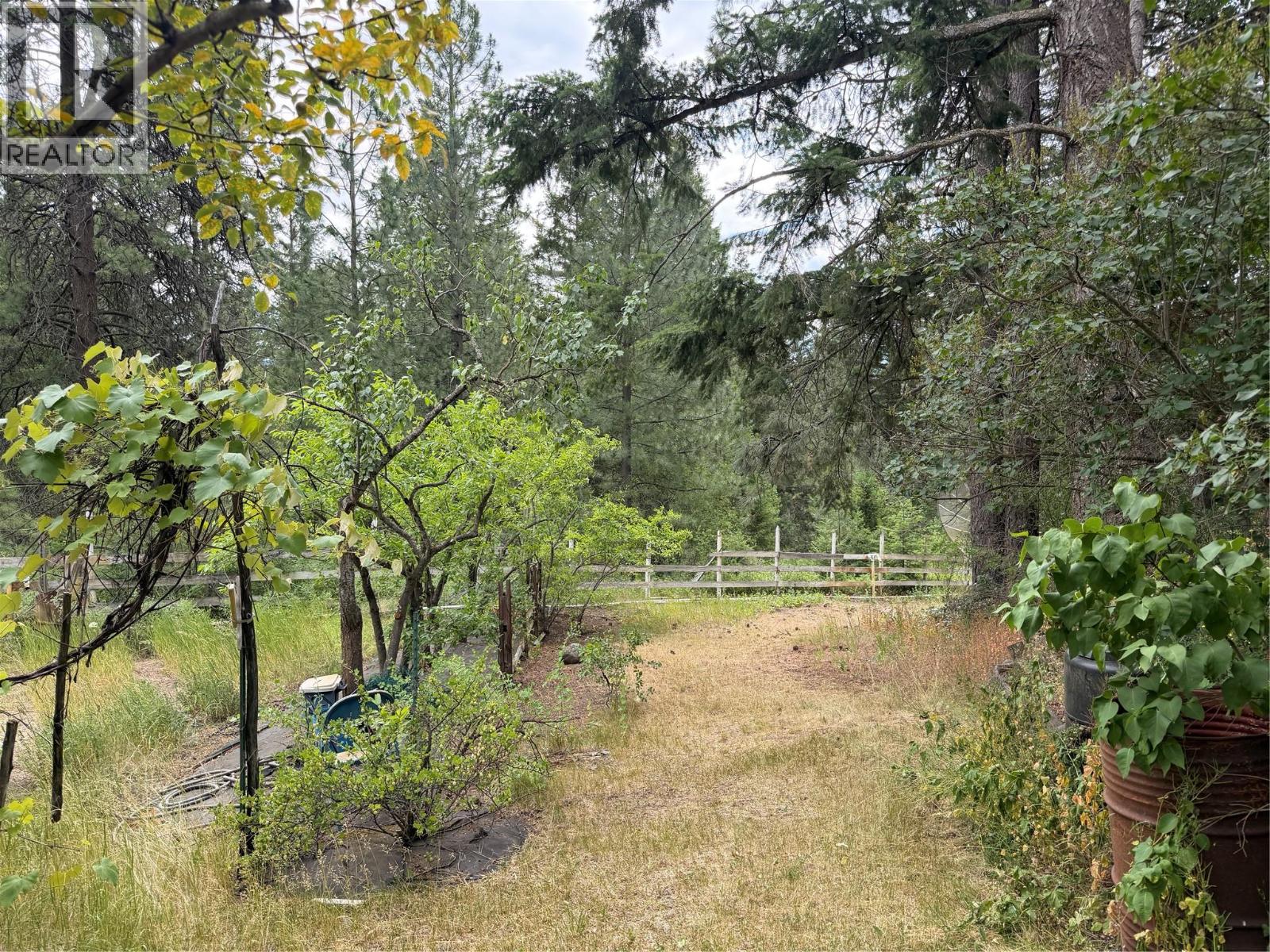 2860 Highway 97 North - 32