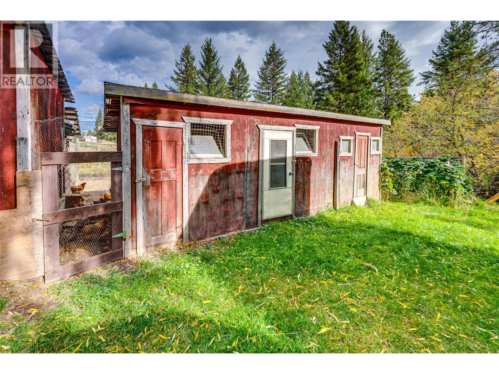 2860 Highway 97 North - 28