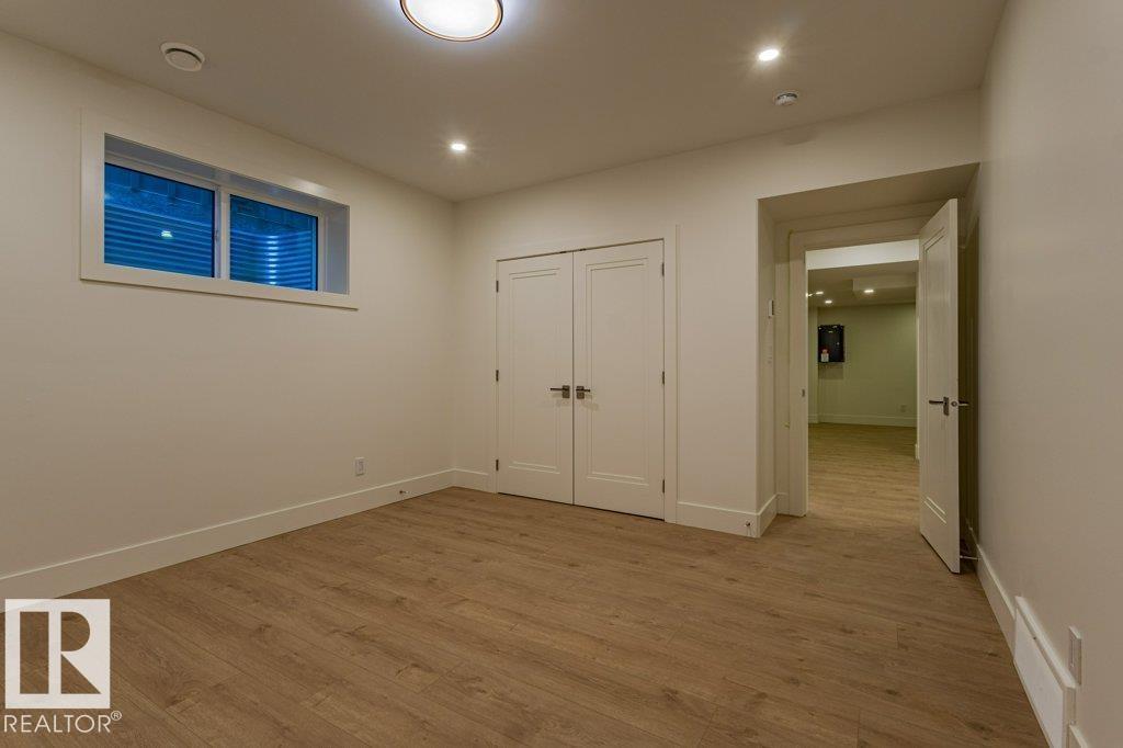 12306 39 AV NW - 54