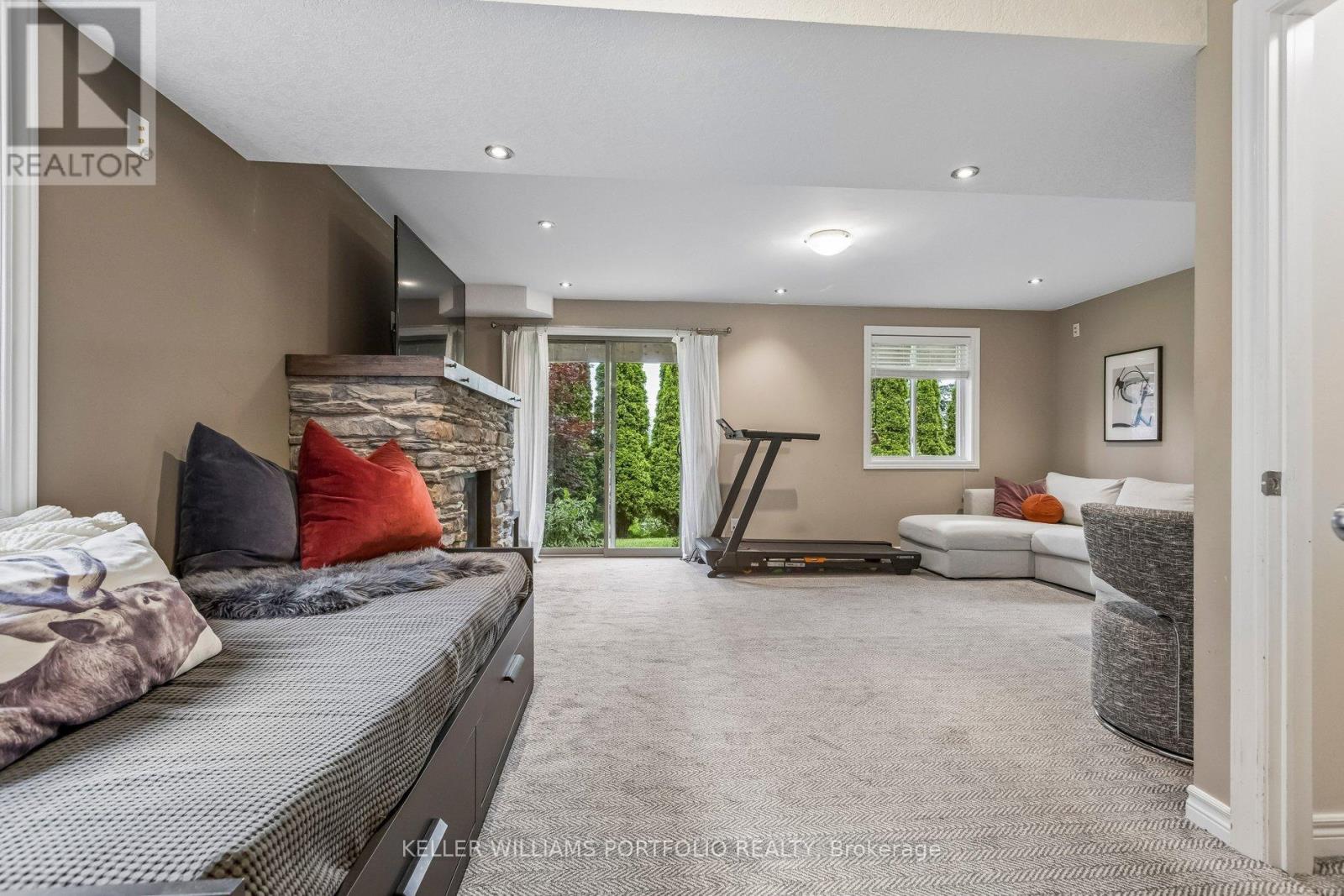 775 KLOSTERS DRIVE - Image 31