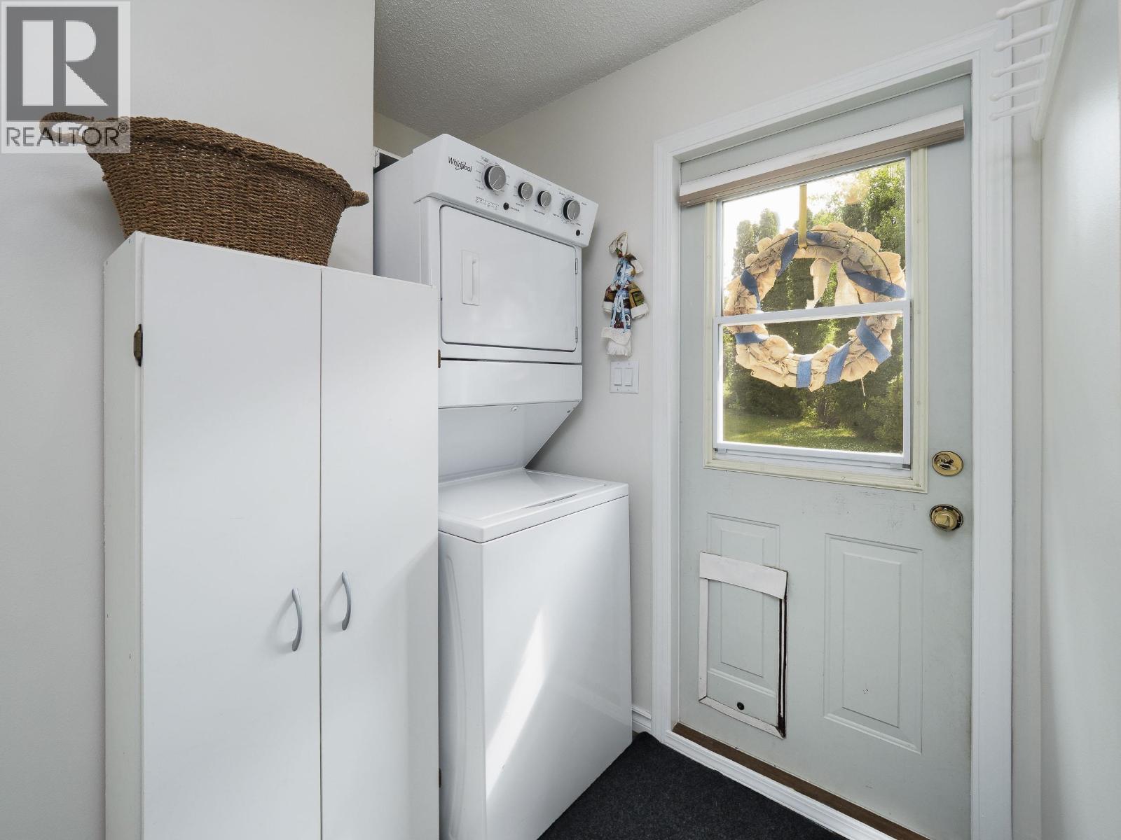 Photo 19 of 30 — 3586 ALDERWOOD COURT · Prince George, BC