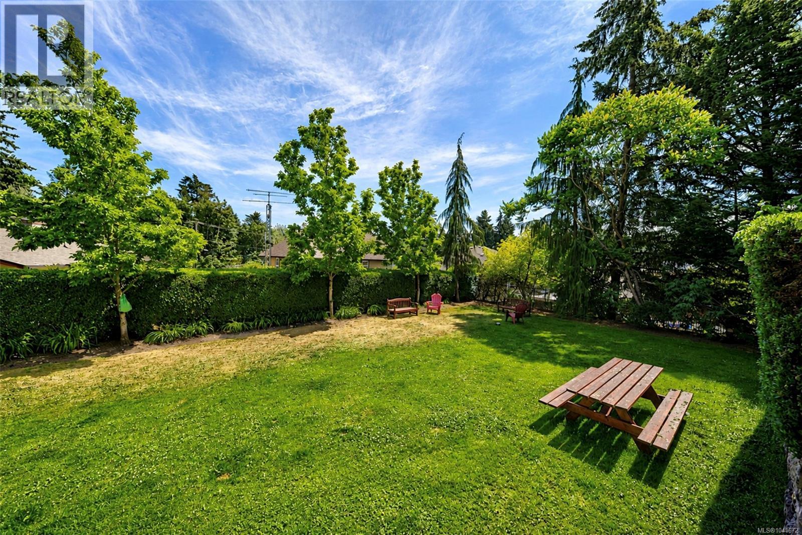#307 623 Treanor Ave - 27