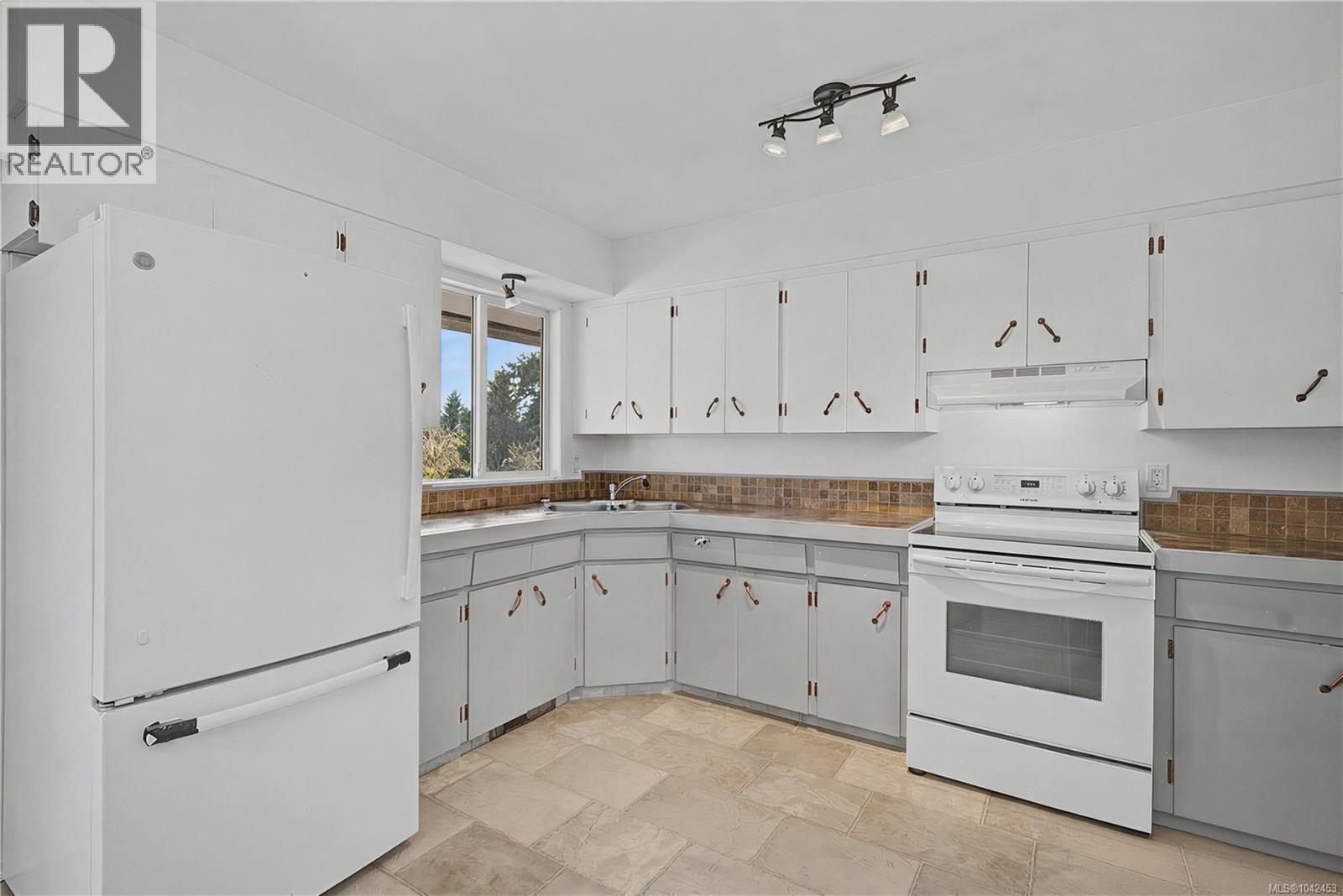 480 4th Ave, Campbell River