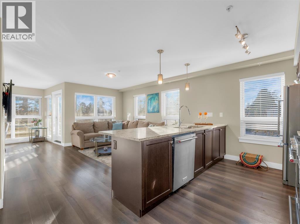 #105-4815 55B Street, Delta