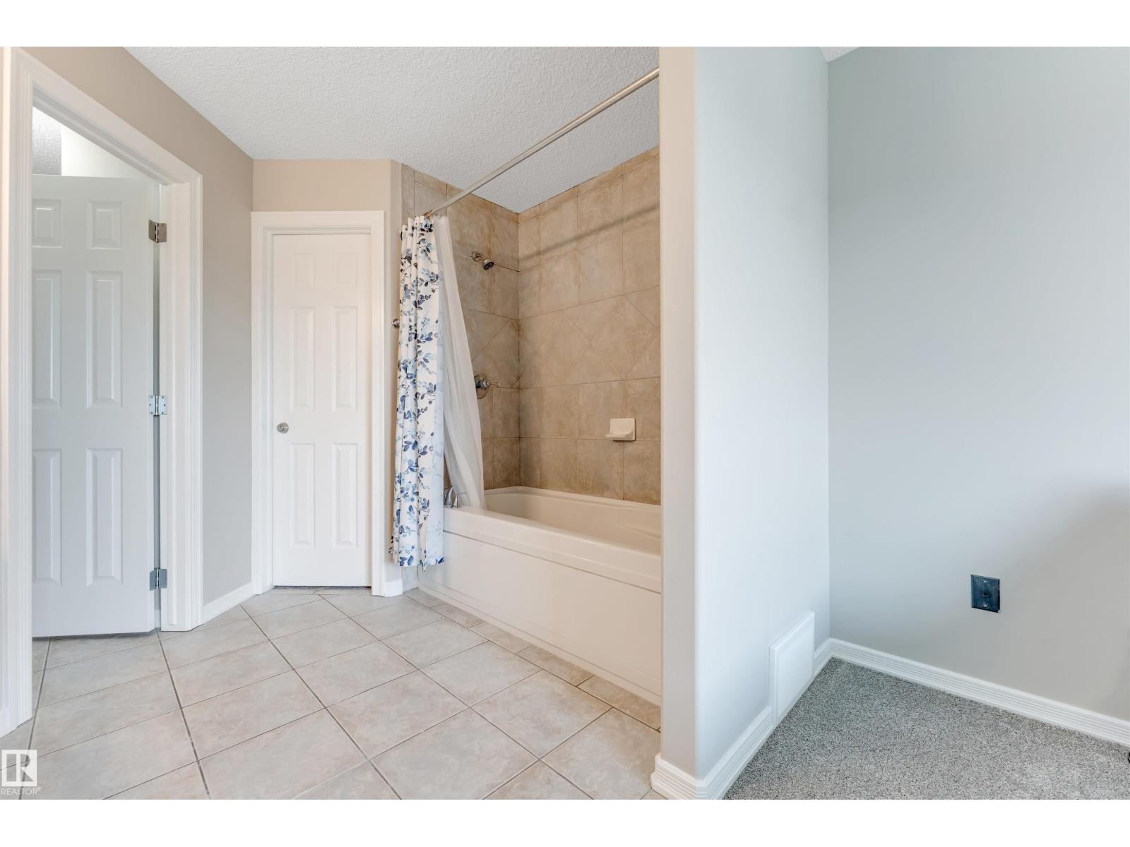 3449 28 ST NW - 49