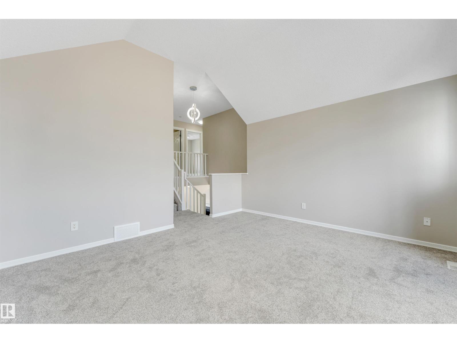 3449 28 ST NW - 32