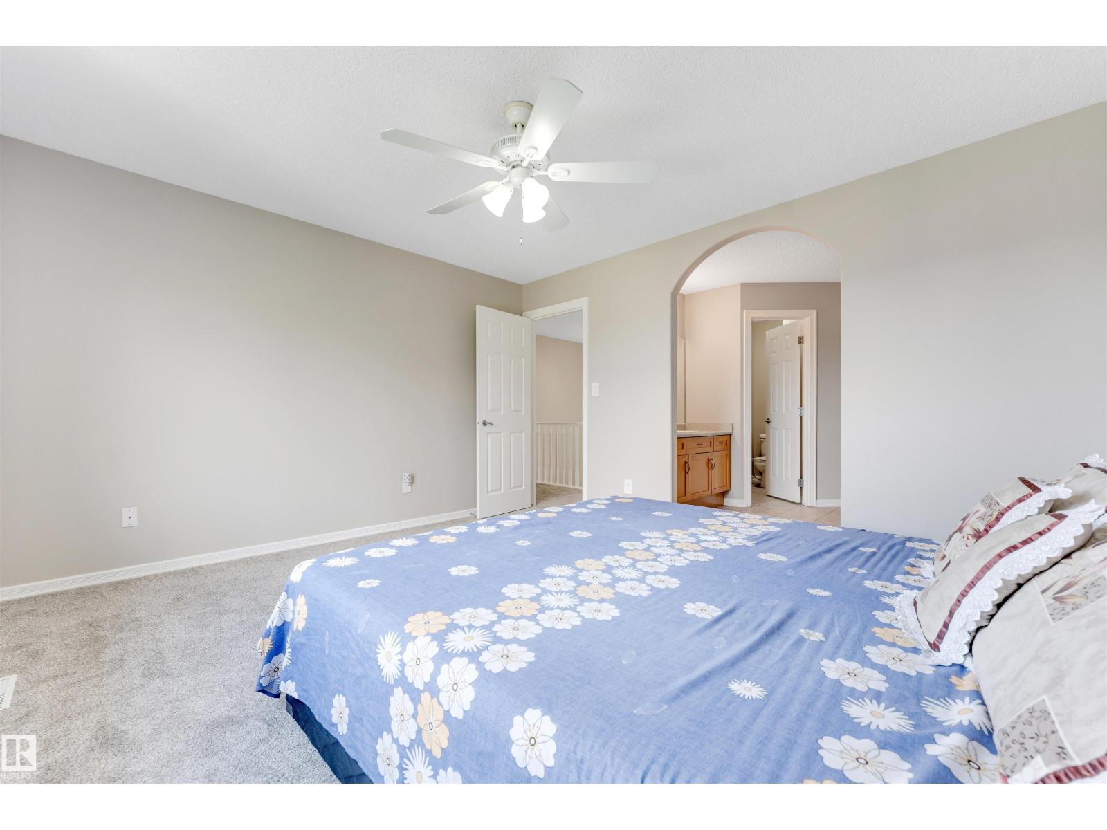 3449 28 ST NW - 44