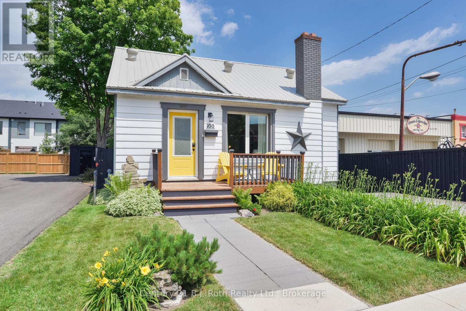 100 LACLIE STREET - 1