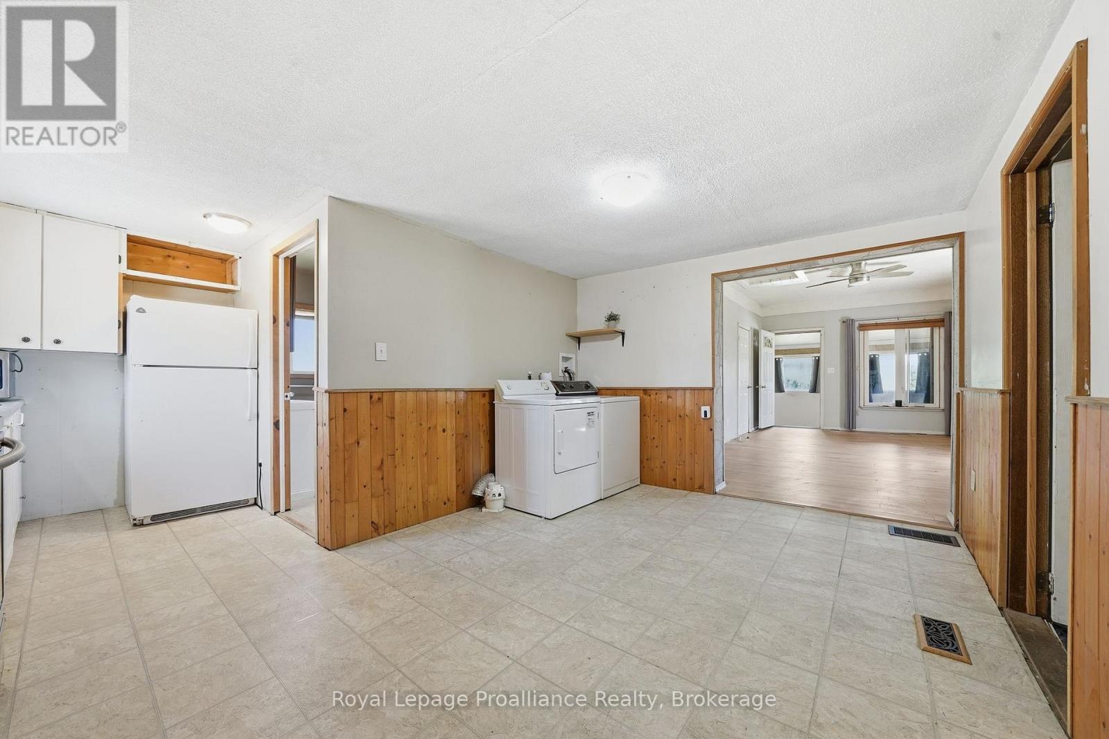 252 SIDNEY STREET - 10