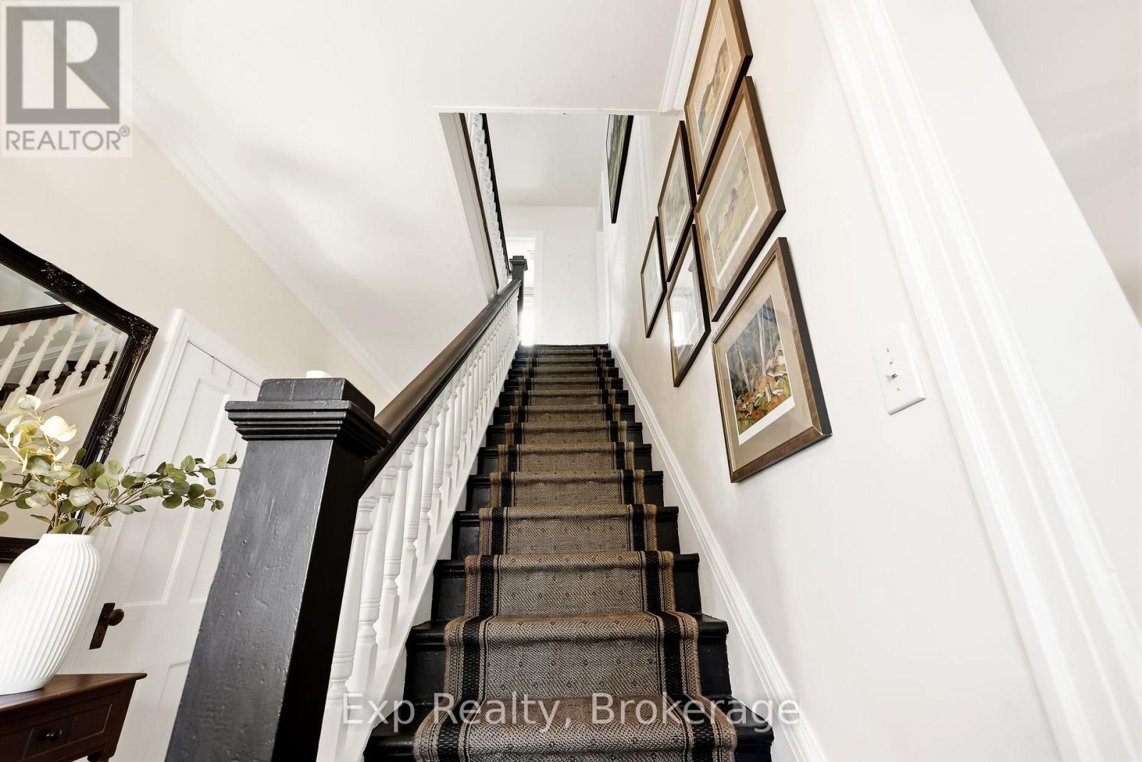 299 SPRING STREET - 24