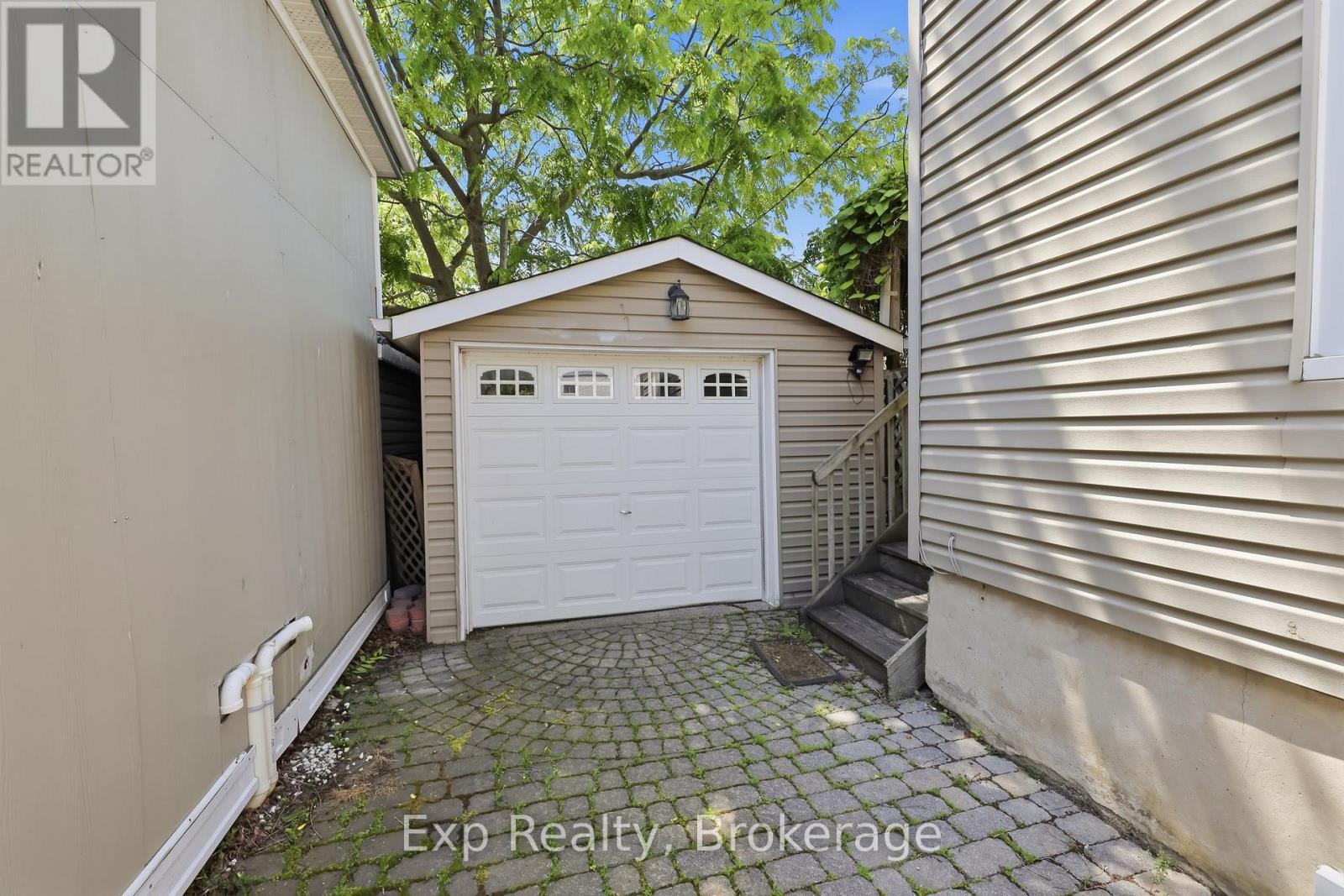 299 SPRING STREET - Image 44