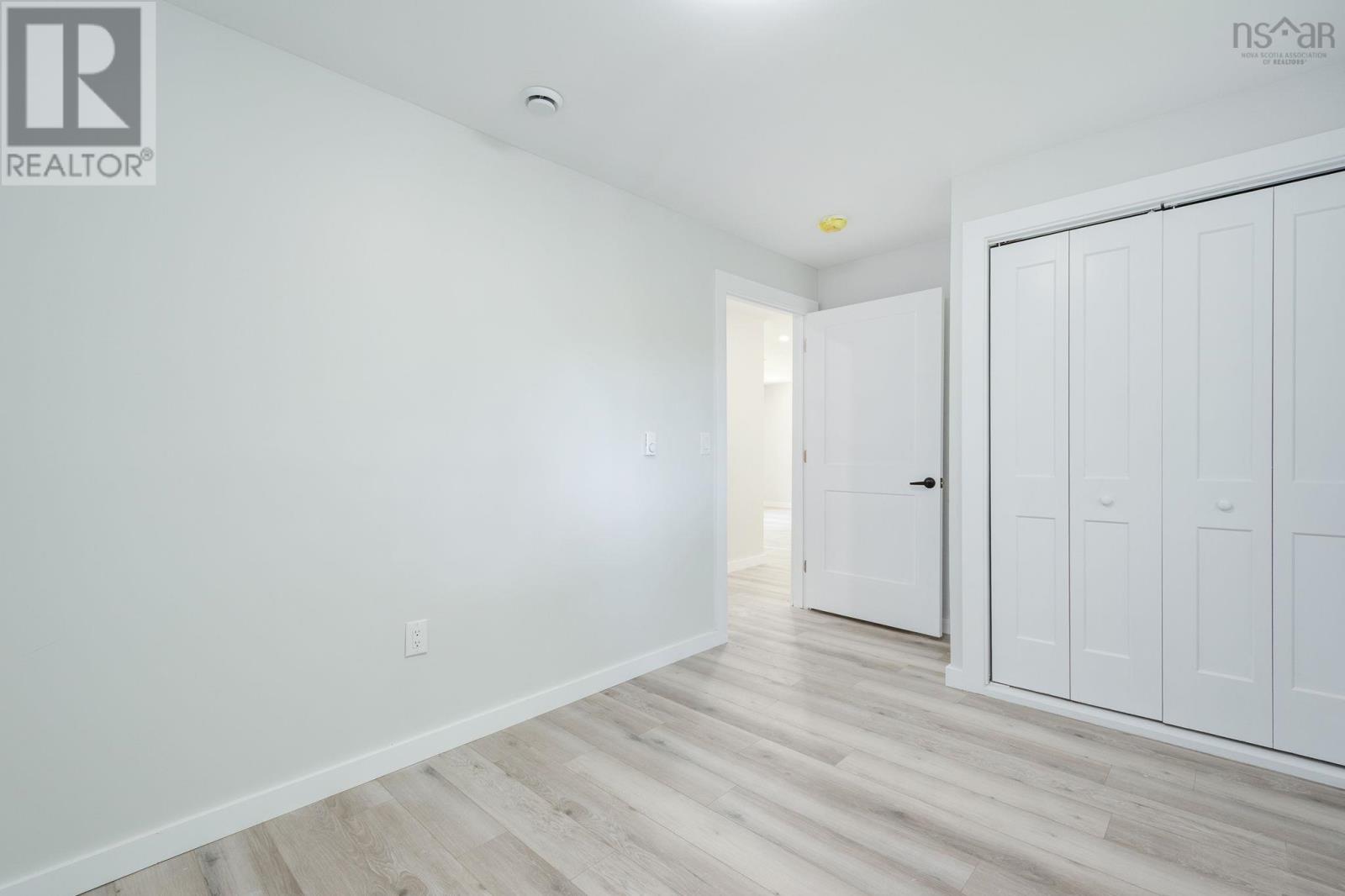 27 Meadowview Drive - 18