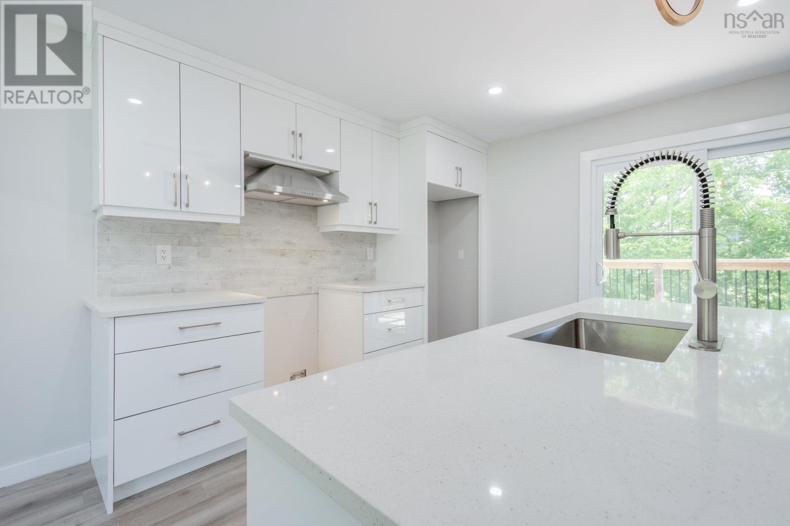 27 Meadowview Drive - 16
